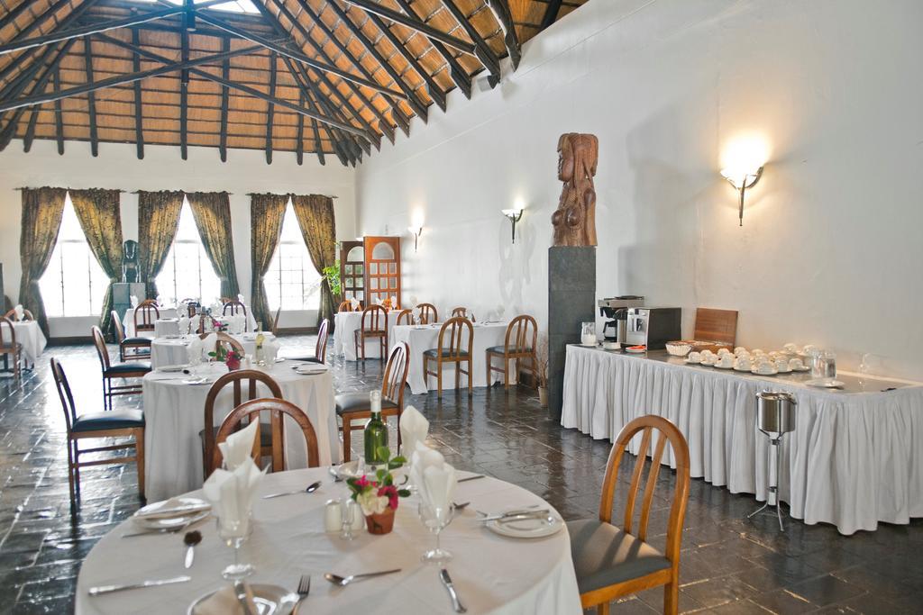 Oshakati Country Hotel Luaran gambar