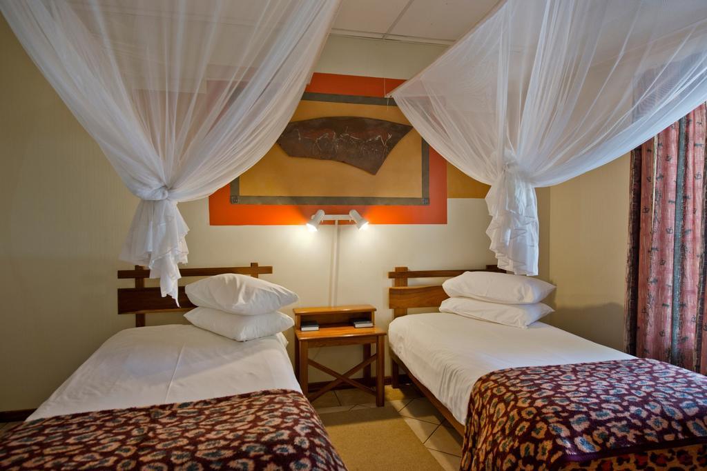 Oshakati Country Hotel Bilik gambar