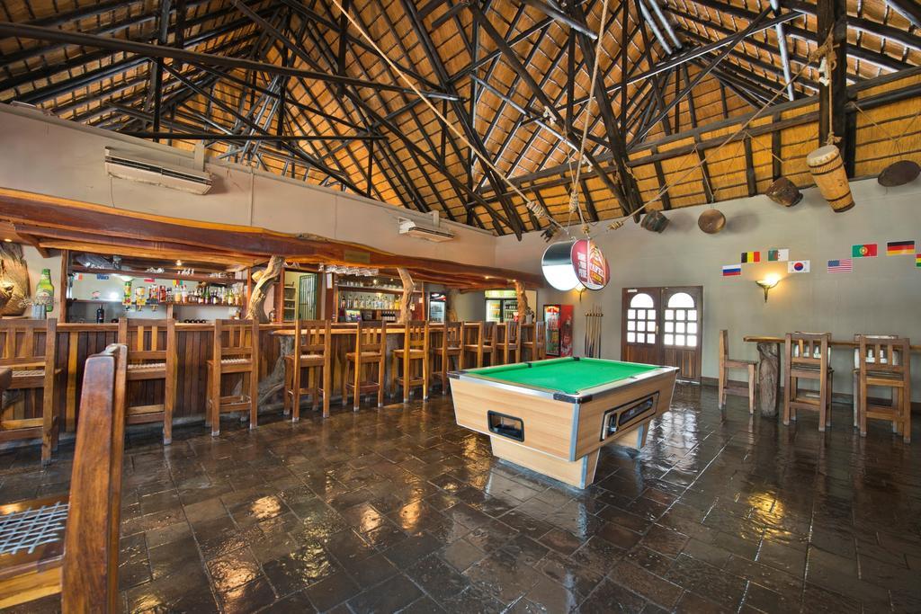 Oshakati Country Hotel Luaran gambar
